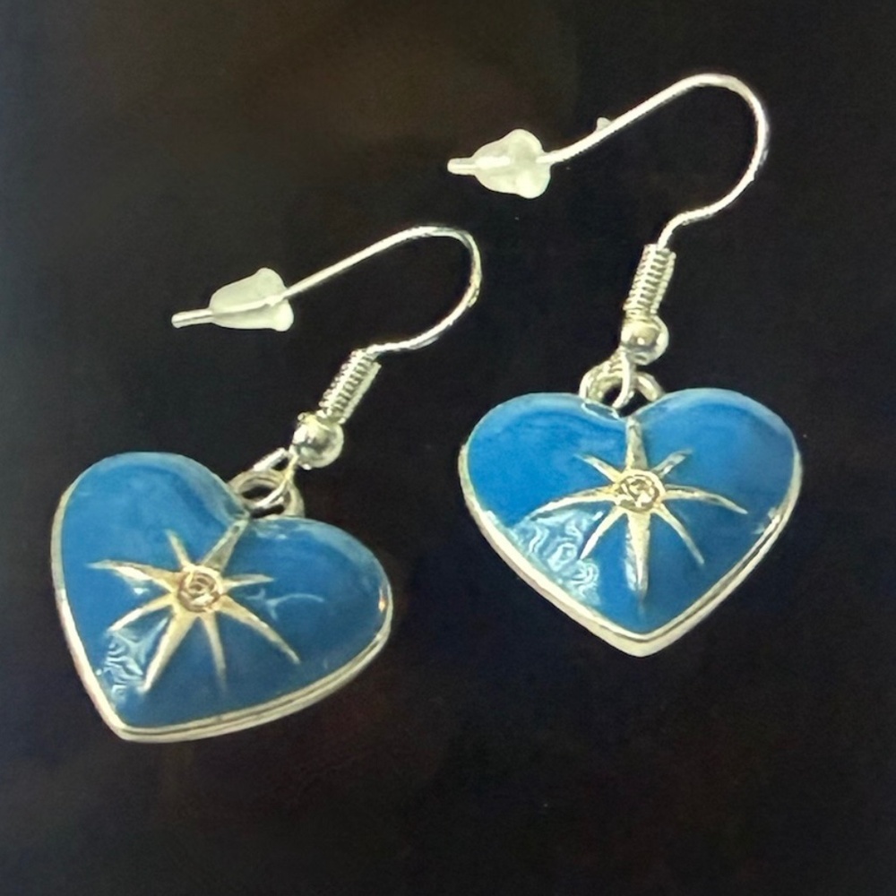 ❤️🆕❤️Brighton Amore Shades White Heart Earrings NWOT